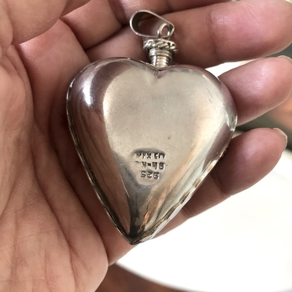 Silver Heart Perfume Holder Pendant - Picture 3 of 7